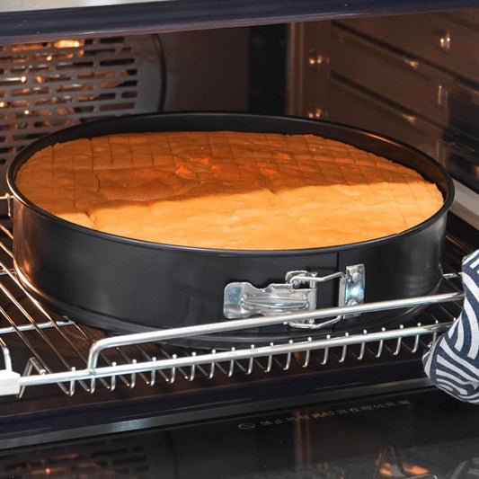 ROUND SPRINGFORM BAKING PAN 11"
