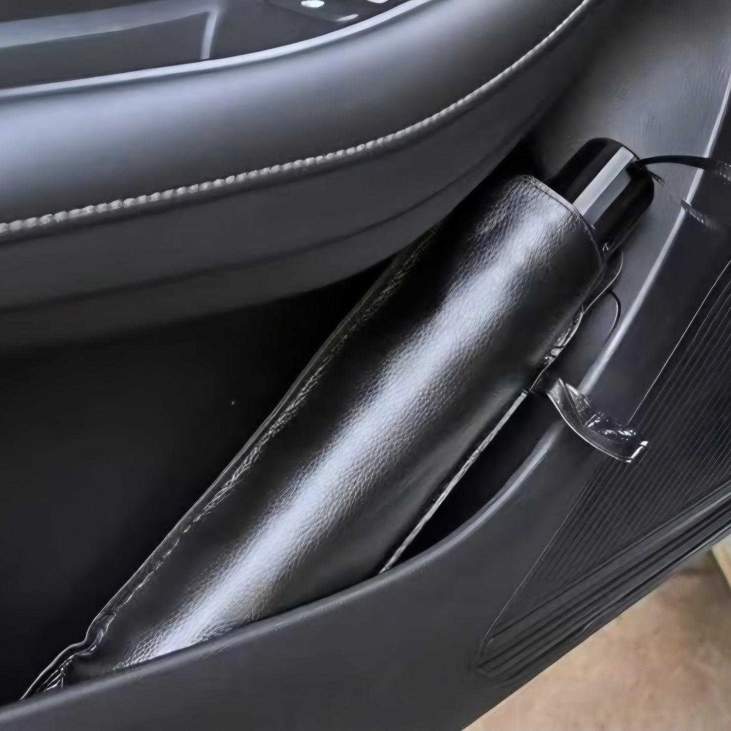 AUTO POLYESTER WINDSHIELD SUNSHADE SILVER