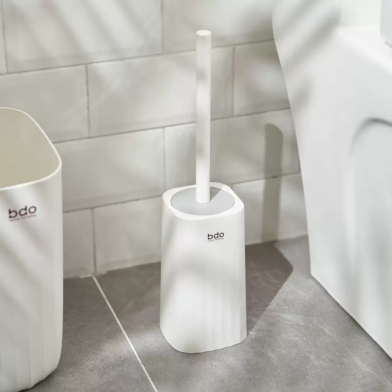WAVE PATTERN PLASTIC TOILET BRUSH