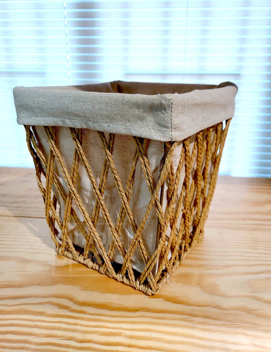 WICKER STORAGE TOTE W/LINER